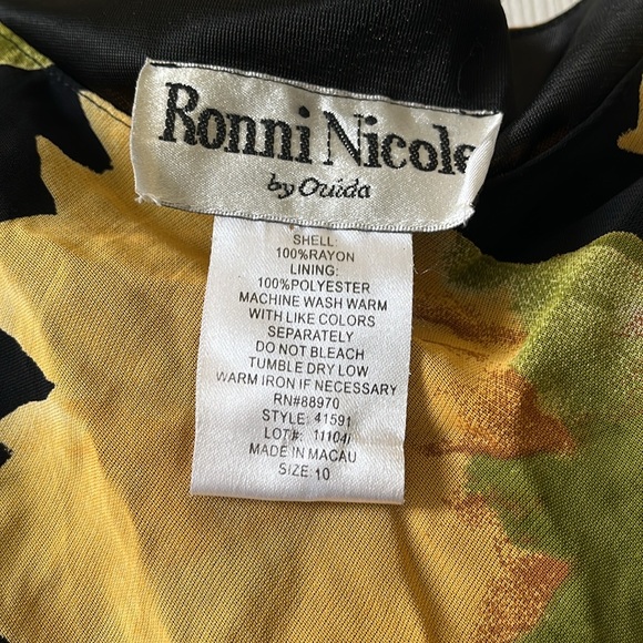 Vintage Sunflower Ronni Nicole Maxi Dress - Picture 4 of 4